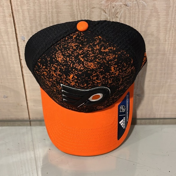 Philadelphia Flyers 2024 Adidas SnapBack Hat- New - Picture 3 of 3